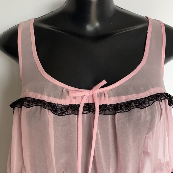 La Senza ,Pink and black négligée set, size medium - Picture 3 of 10